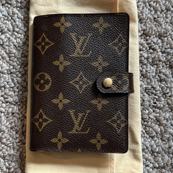 Vintage Louis Vuitton 2006 Agenda w/ Inserts and pen! - Picture 2 of 12